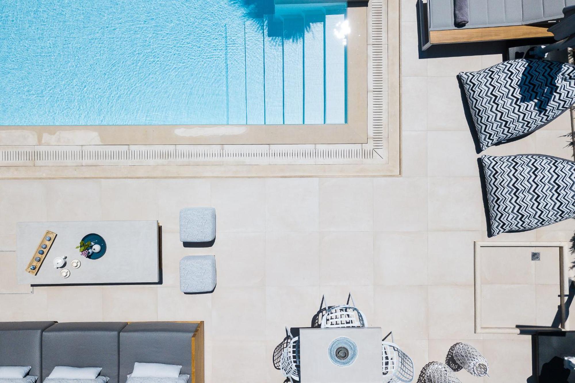 Vasilios Villa, With Pool, Gym & Close To Beach, By Thinkvilla Loutra Extérieur photo
