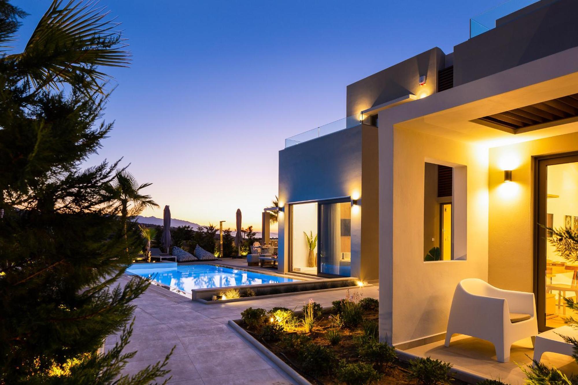Vasilios Villa, With Pool, Gym & Close To Beach, By Thinkvilla Loutra Extérieur photo