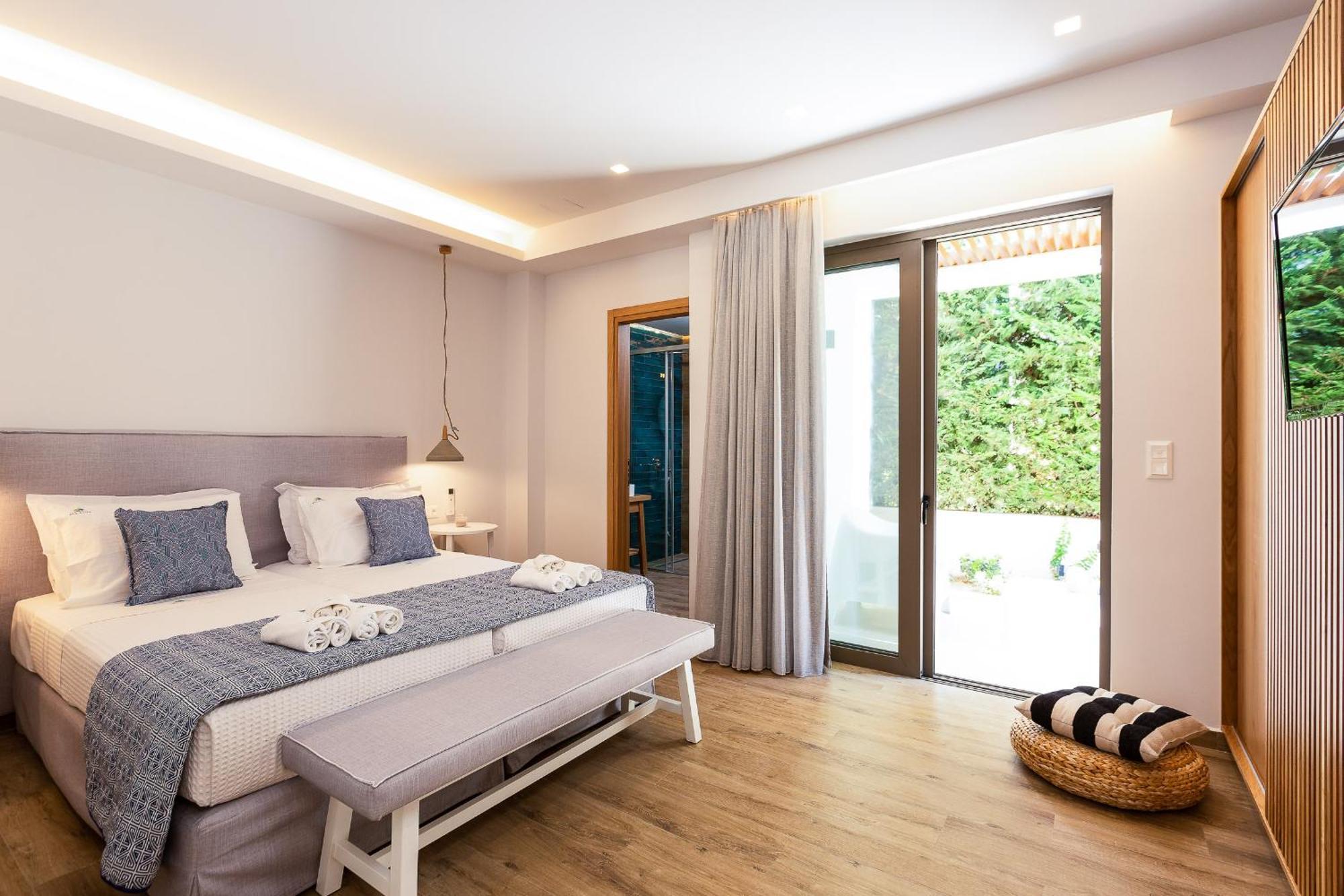 Vasilios Villa, With Pool, Gym & Close To Beach, By Thinkvilla Loutra Extérieur photo